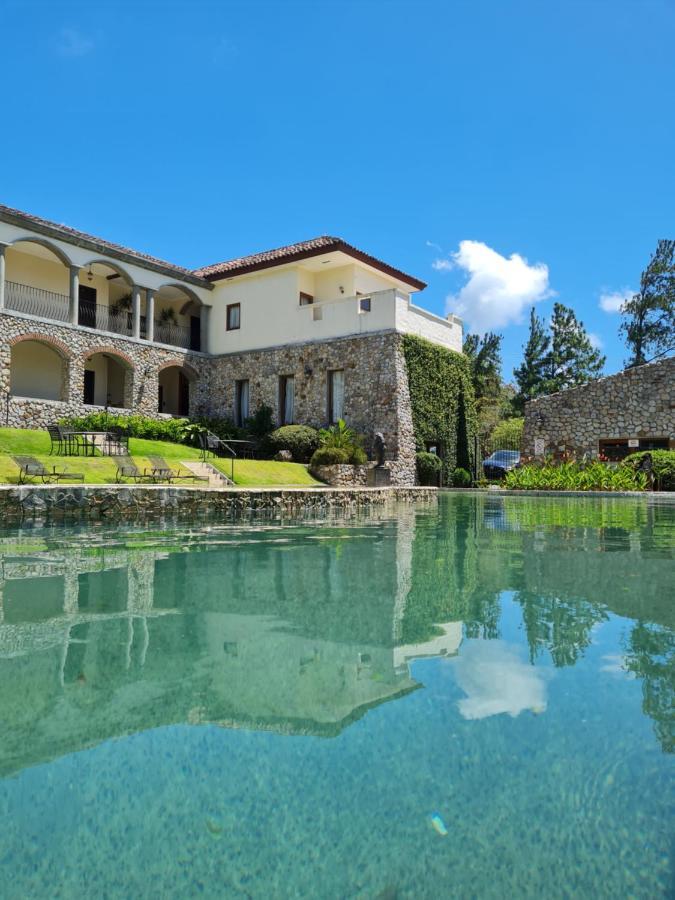 Mandarinos Boutique & 5*